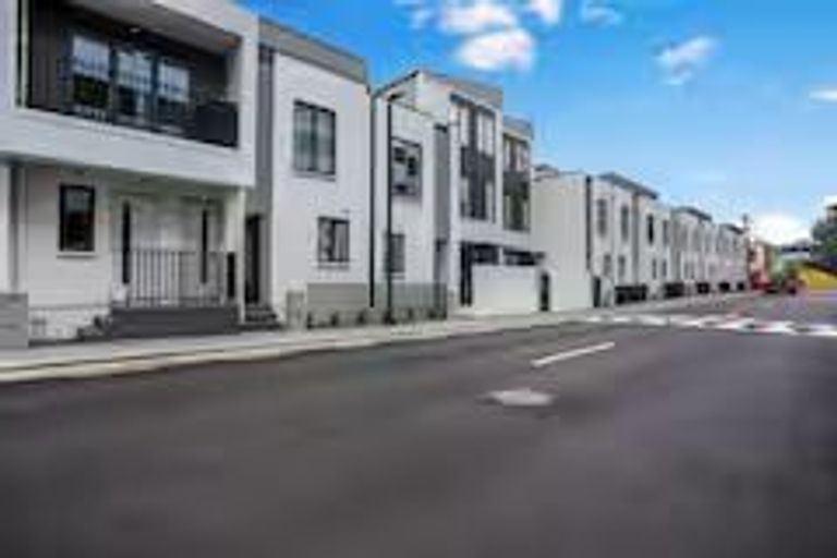 Photo of property in 5/666b Great South Road, Ellerslie, Auckland, 1051