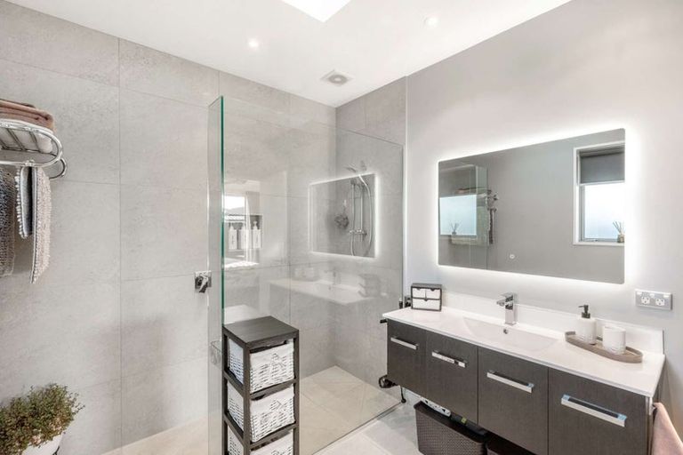 Photo of property in 2 Wyatt Street, Kaiapoi, 7630