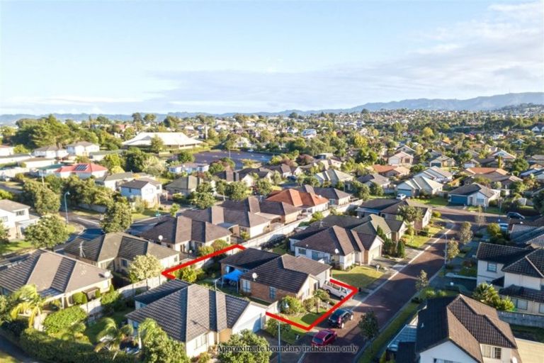 Photo of property in 7 Applebox Lane, Henderson, Auckland, 0612