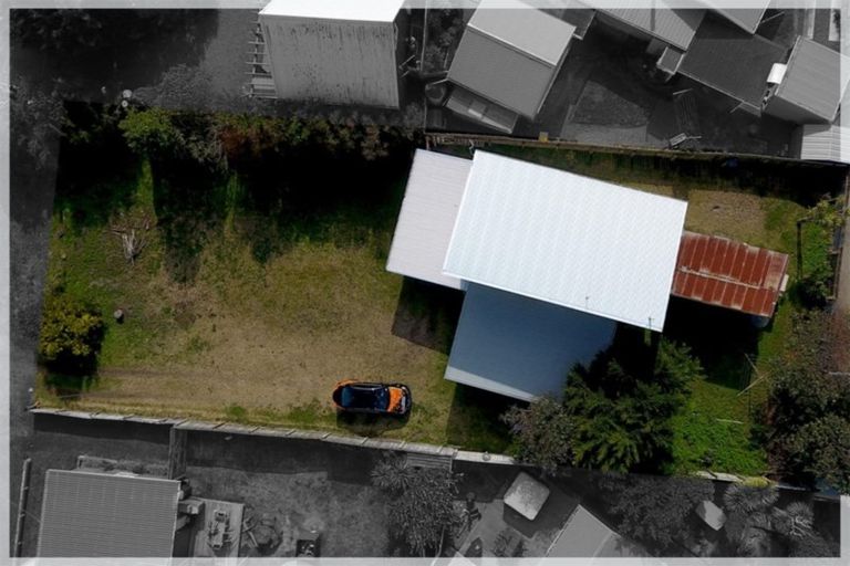 Photo of property in 13 Signal Street, Foxton Beach, Foxton, 4815