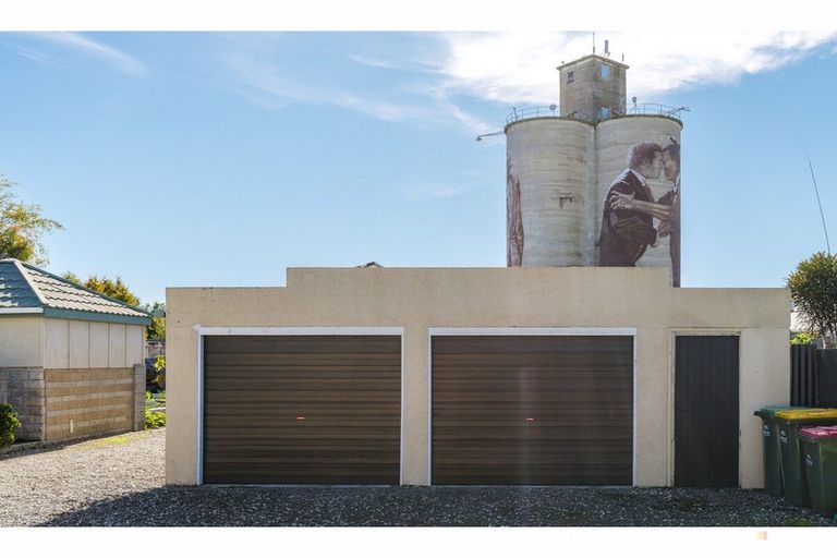 Photo of property in 2 Mill Road, Waimate, 7924