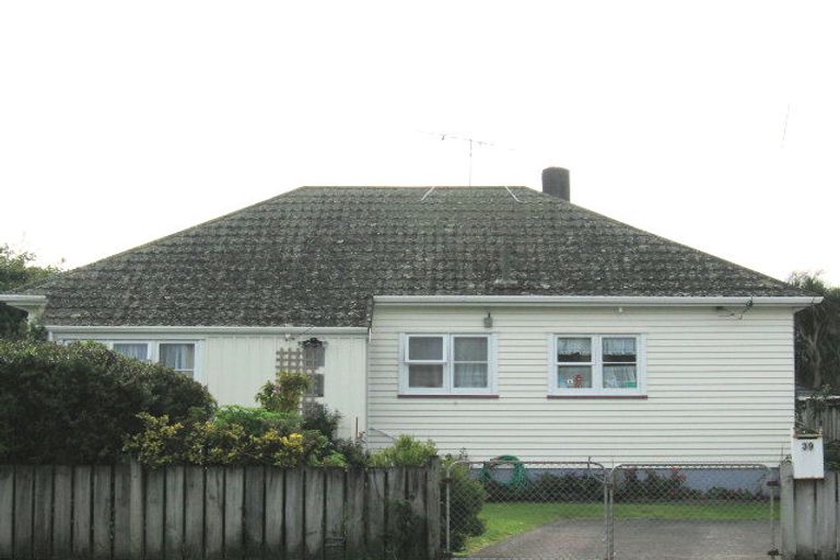 Photo of property in 39 Athlone Crescent, Avalon, Lower Hutt, 5011