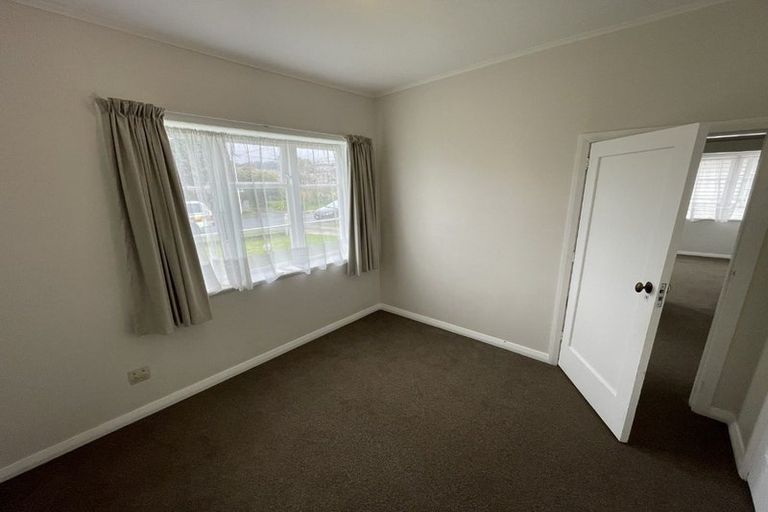 Photo of property in 6 Raymond Terrace, Fairfield, Lower Hutt, 5011