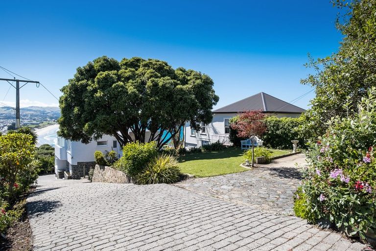 Photo of property in 104 Cliffs Road, Saint Clair, Dunedin, 9012