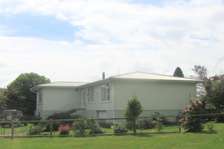 Photo of property in 24 Wingrove Road, Owhata, Rotorua, 3010