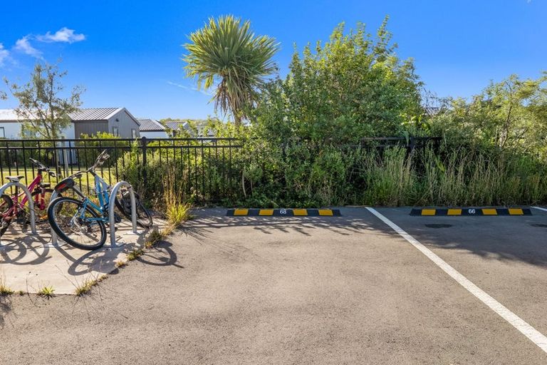 Photo of property in 68 Miromiro Street, Broomfield, Christchurch, 8042