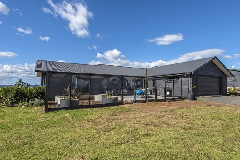 Photo of property in 49 Atkins Road, Portland, Whangarei, 0178