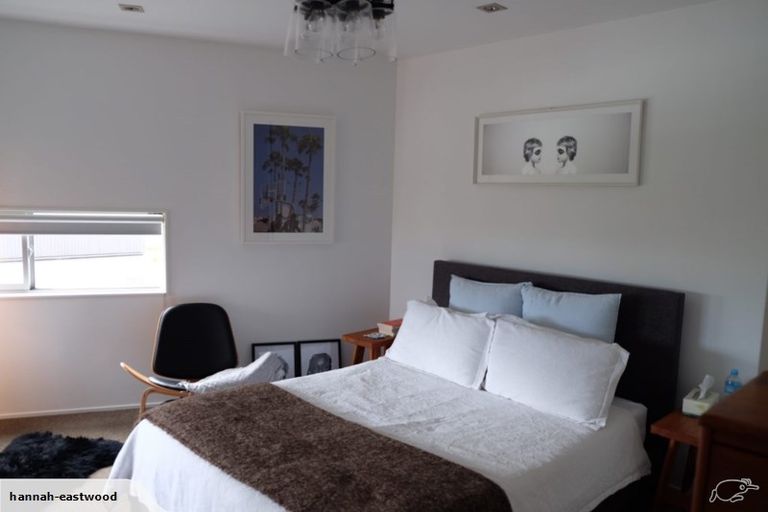 Photo of property in 11/2 Onslow Road, Khandallah, Wellington, 6035