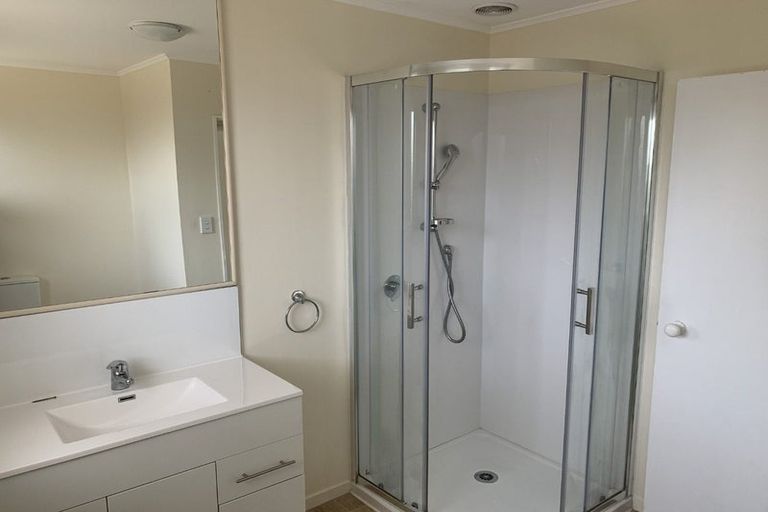 Photo of property in 66 Dominica Crescent, Grenada Village, Wellington, 6037