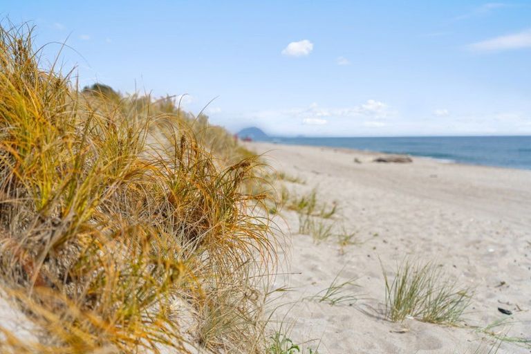 Photo of property in 5a Marjorie Lane, Papamoa Beach, Papamoa, 3118