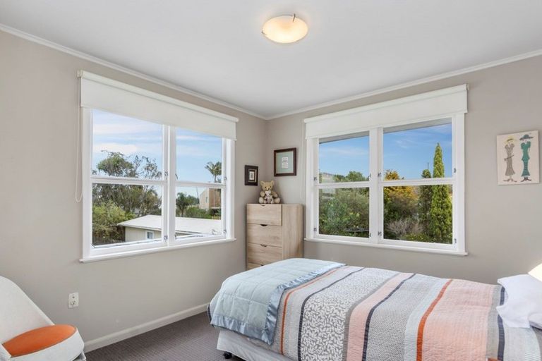 Photo of property in 16 Beach Grove, Omokoroa, 3114