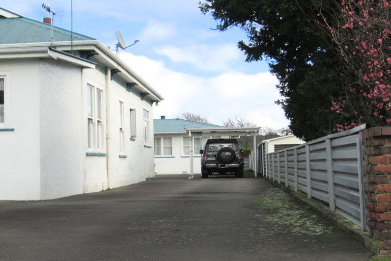 Photo of property in 130 Russell Street, Palmerston North, 4414