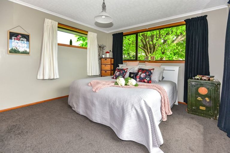Photo of property in 105 Prestons Road, Redwood, Christchurch, 8051