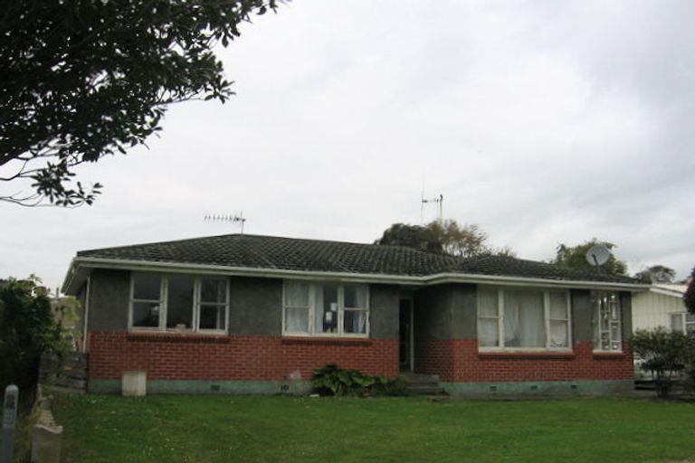 Photo of property in 2 Cobb Place, Highbury, Palmerston North, 4412