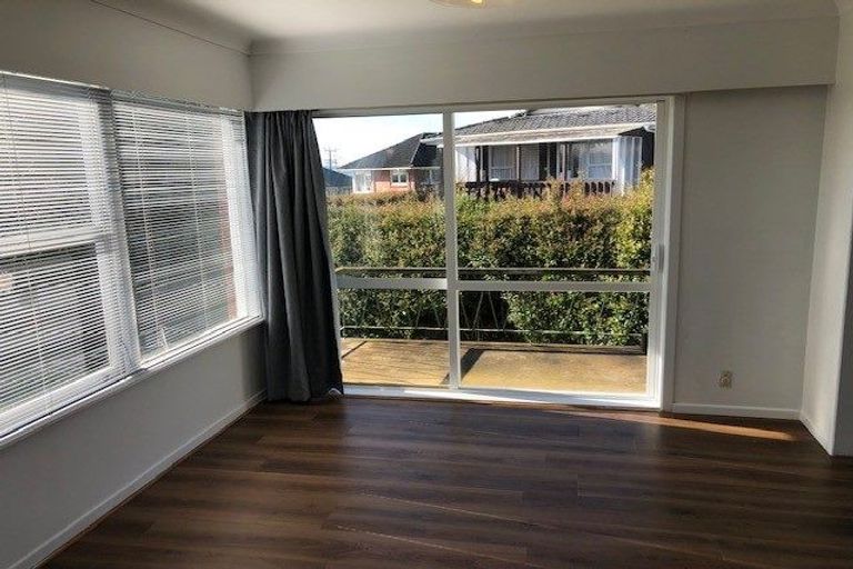 Photo of property in 3 Alton Avenue, Hillcrest, Auckland, 0627