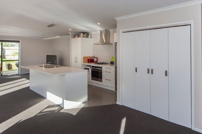 Photo of property in 8 Karika Place, Massey, Auckland, 0614
