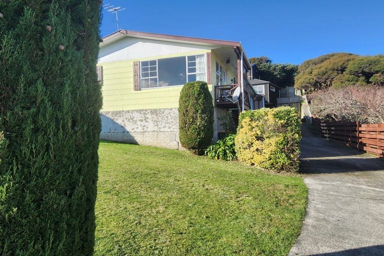 Photo of property in 17b Tweed Road, Papakowhai, Porirua, 5024