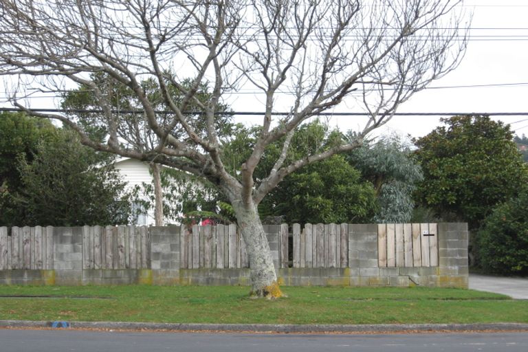 Photo of property in 42 Glen Road, Stokes Valley, Lower Hutt, 5019
