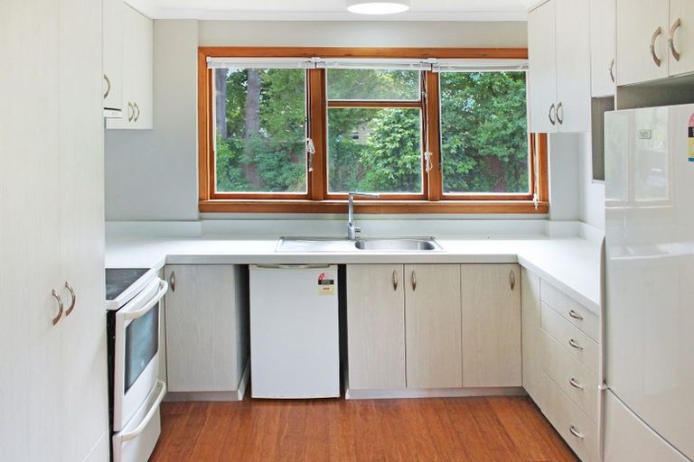 Photo of property in 5 Nyton Place, Bryndwr, Christchurch, 8053