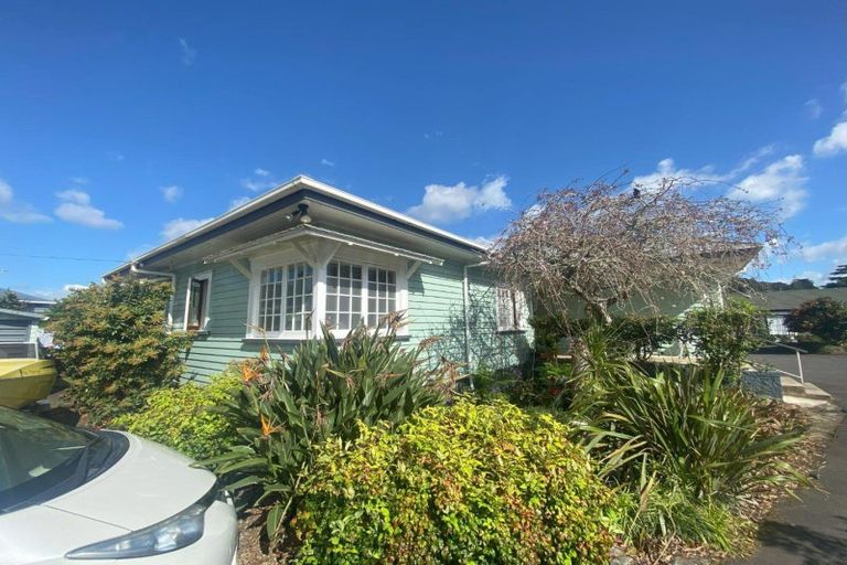 Photo of property in 2a Hall Avenue, Regent, Whangarei, 0112