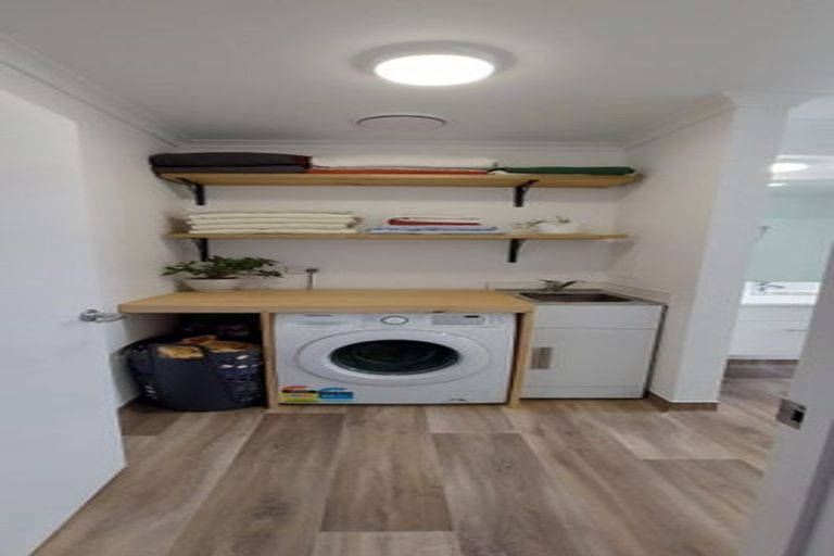 Photo of property in 13/18 Titoki Street, Te Atatu Peninsula, Auckland, 0610