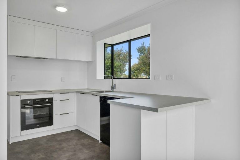 Photo of property in 40 Rona Road, Brixton, Waitara, 4382