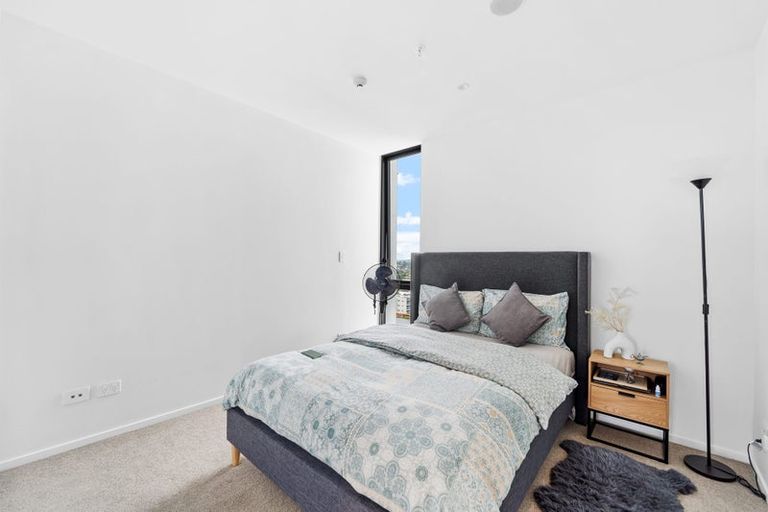 Photo of property in 906/1 Buscomb Avenue, Henderson, Auckland, 0610