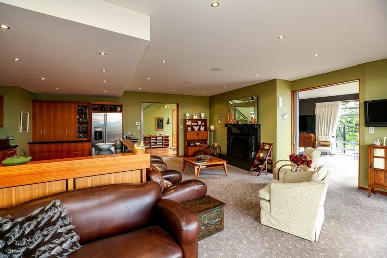 Photo of property in 531 South Road, Omata, New Plymouth, 4374