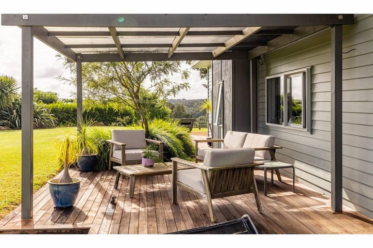 Photo of property in 817 Waimate Road North, Waimate North, Kerikeri, 0293