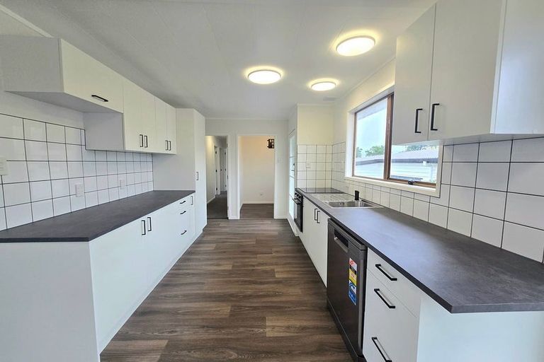 Photo of property in 91 Archmillen Avenue, Pakuranga Heights, Auckland, 2010