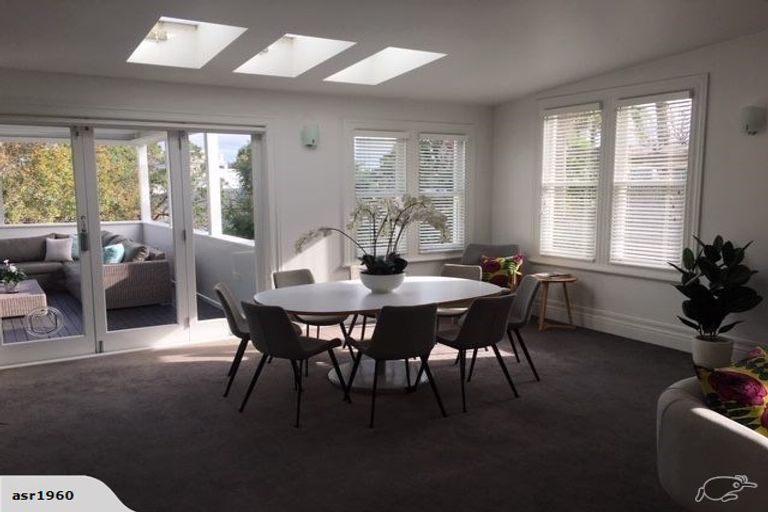 Photo of property in 34 Sentinel Road, Herne Bay, Auckland, 1011