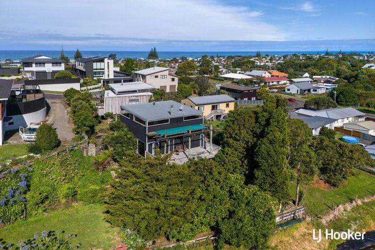 Photo of property in 7b Mayor View Terrace, Waihi Beach, 3611