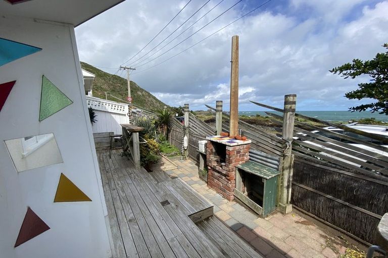 Photo of property in 36 Moa Point Road, Moa Point, Wellington, 6022