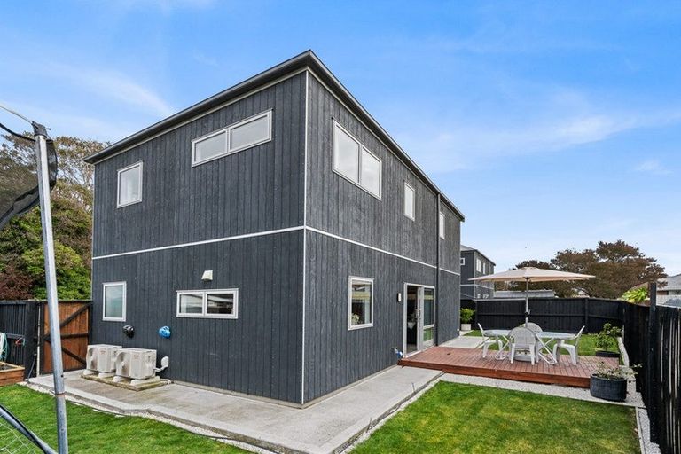 Photo of property in 12a Winnipeg Place, Wainoni, Christchurch, 8061