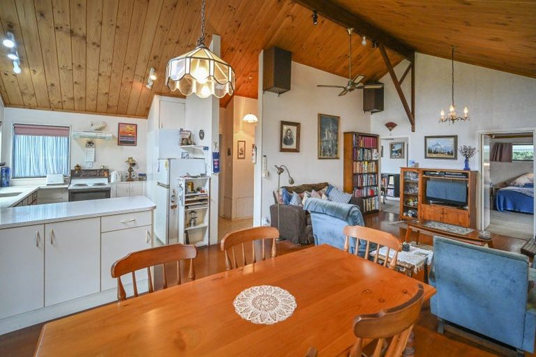 Photo of property in 108 Harper Road, Waimarama, Havelock North, 4294