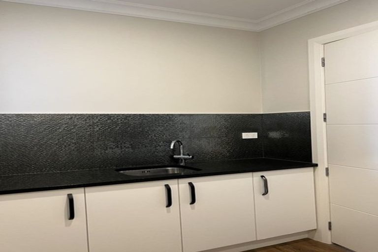 Photo of property in 128 Greenhithe Road, Greenhithe, Auckland, 0632