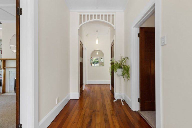 Photo of property in 10 Argyle Avenue, Takaro, Palmerston North, 4410