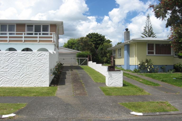 Photo of property in 5 Brentford Place, Manurewa, Auckland, 2102