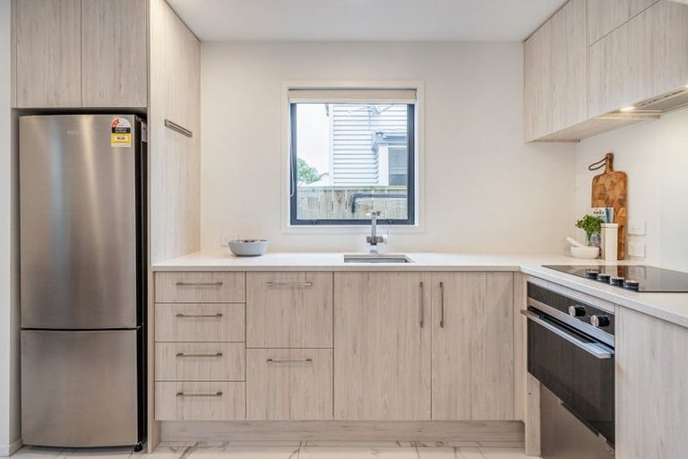 Photo of property in 4/123 Cambridge Terrace, Fairfield, Lower Hutt, 5011
