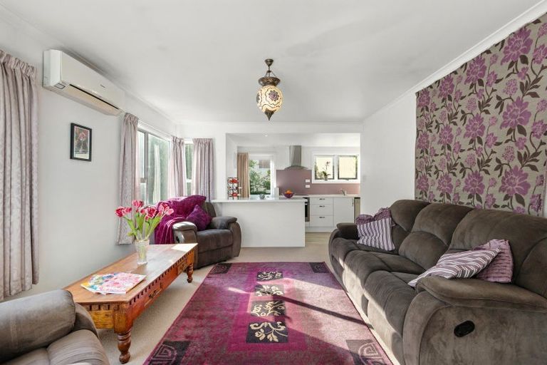 Photo of property in 2 Queen Street, Brighton, Dunedin, 9035