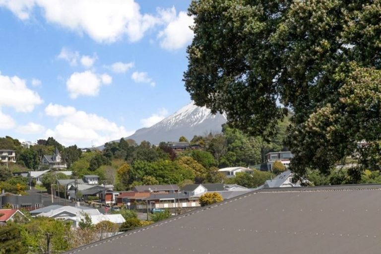Photo of property in 1/253 Saint Aubyn Street, New Plymouth, 4310