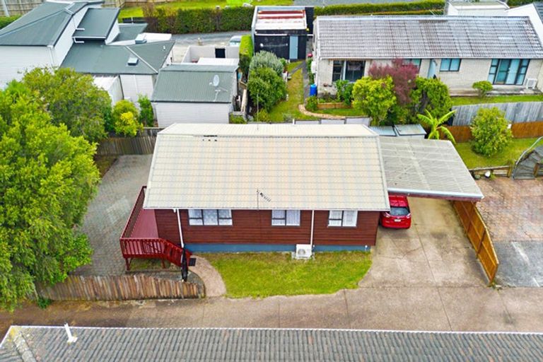 Photo of property in 4/28 Islington Avenue, New Lynn, Auckland, 0600