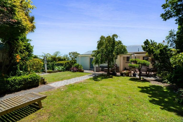 Photo of property in 383 Saint Aubyn Street, Moturoa, New Plymouth, 4310