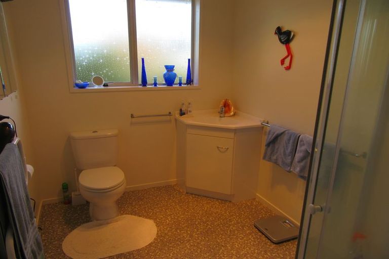 Photo of property in 2 Gorge Road, Waimate, 7924