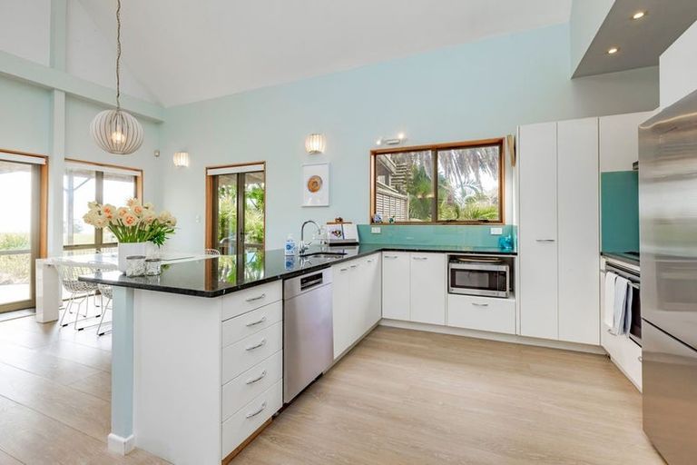 Photo of property in 175 Mcgregor Road, Clevedon, Papakura, 2582