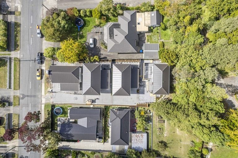 Photo of property in 70d Heretaunga Square, Silverstream, Upper Hutt, 5019