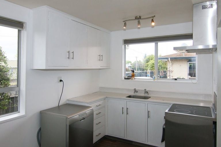 Photo of property in 1/29 Cutts Road, Russley, Christchurch, 8042