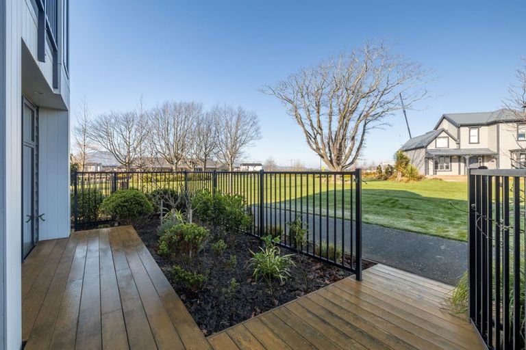 Photo of property in 13 Holmes Hanover Lane, Halswell, Christchurch, 8025