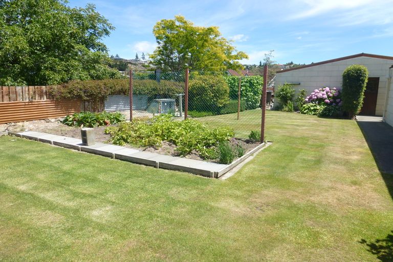 Photo of property in 11 Hart Place, Bridge Hill, Alexandra, 9320