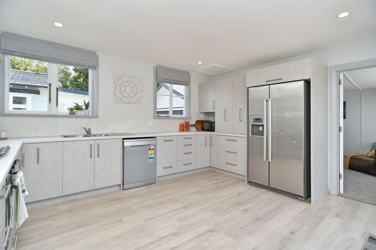 Photo of property in 18 Lionel Street, Avonside, Christchurch, 8061